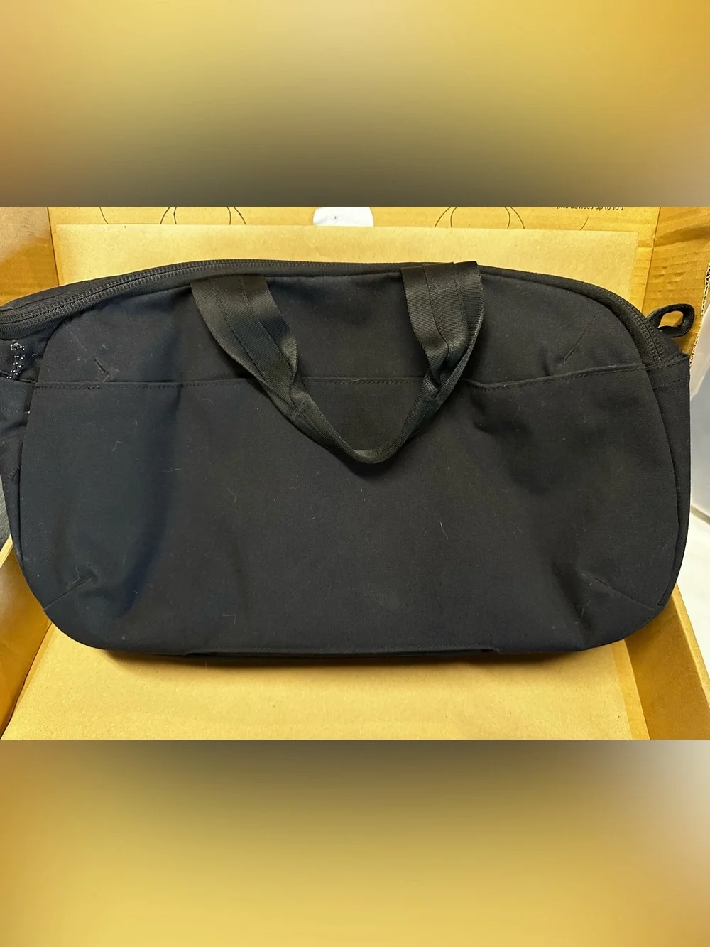 Pakt Everyday Duffel 25L- like new- black